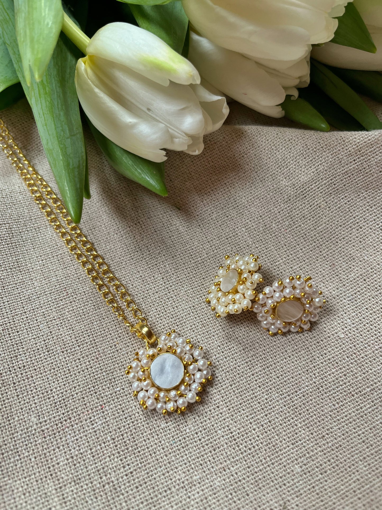 Pearl Cluster Necklace Set