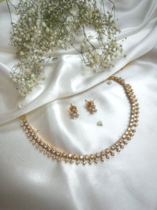 Simple Diamond Inspired Necklace Set