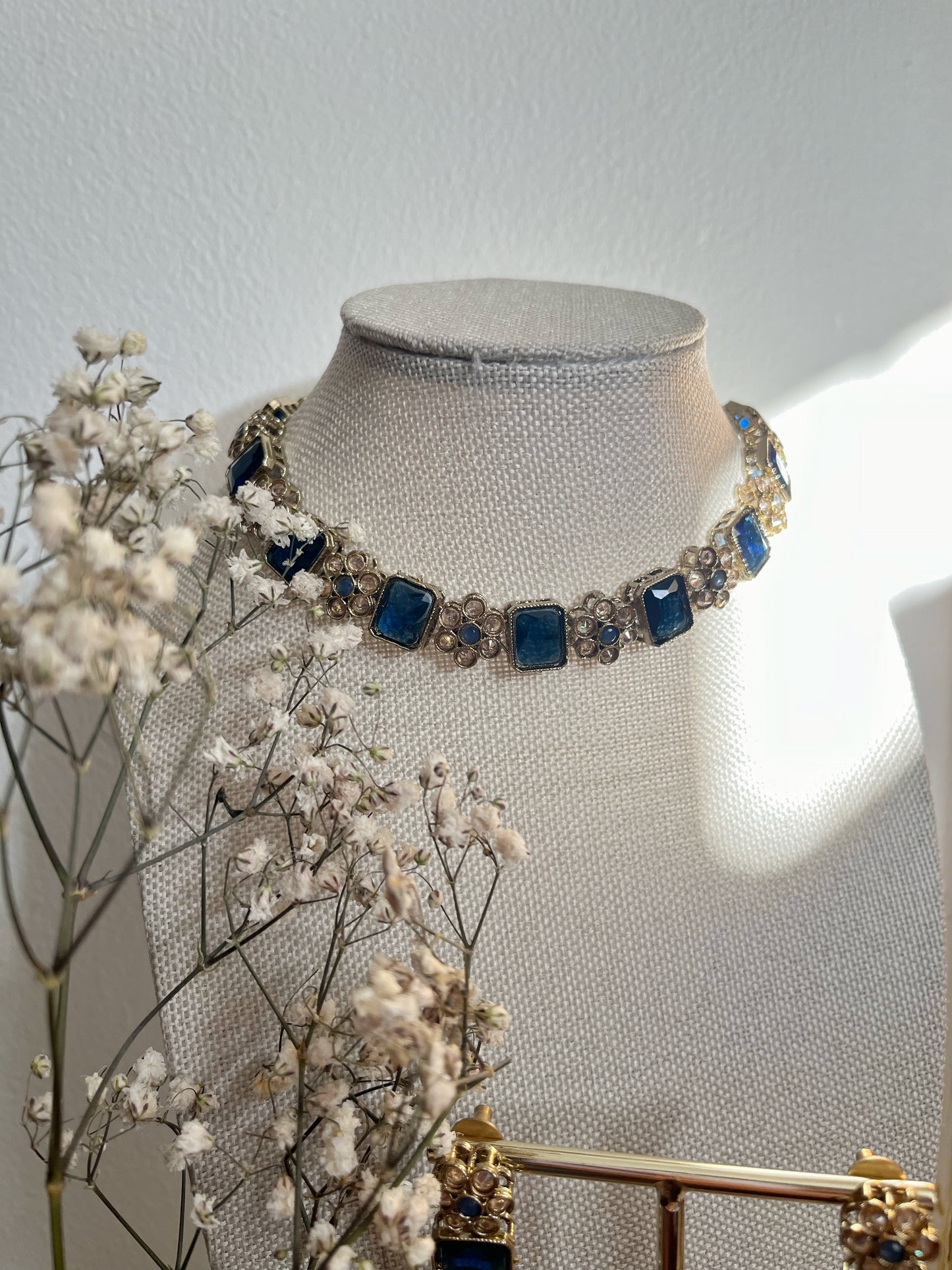 Dark Blue Floral Necklace Set