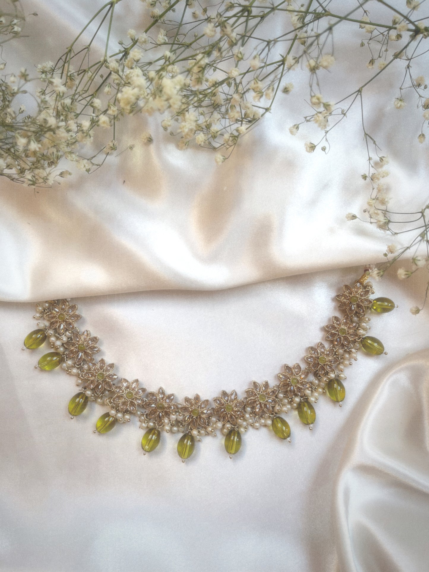 Green Necklace With Tikka