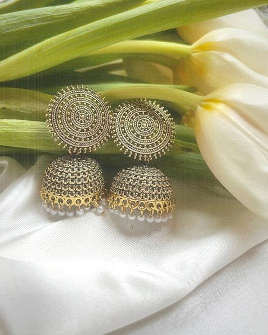 Medium Sized Gold Jhumkas